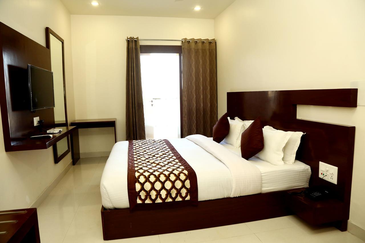 Hotel Royal Inn Chittorgarh Exterior photo