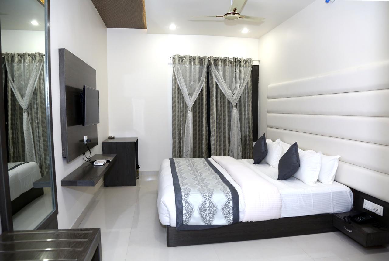 Hotel Royal Inn Chittorgarh Exterior photo