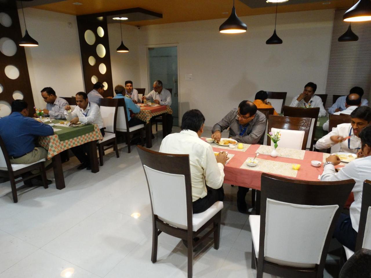 Hotel Royal Inn Chittorgarh Exterior photo